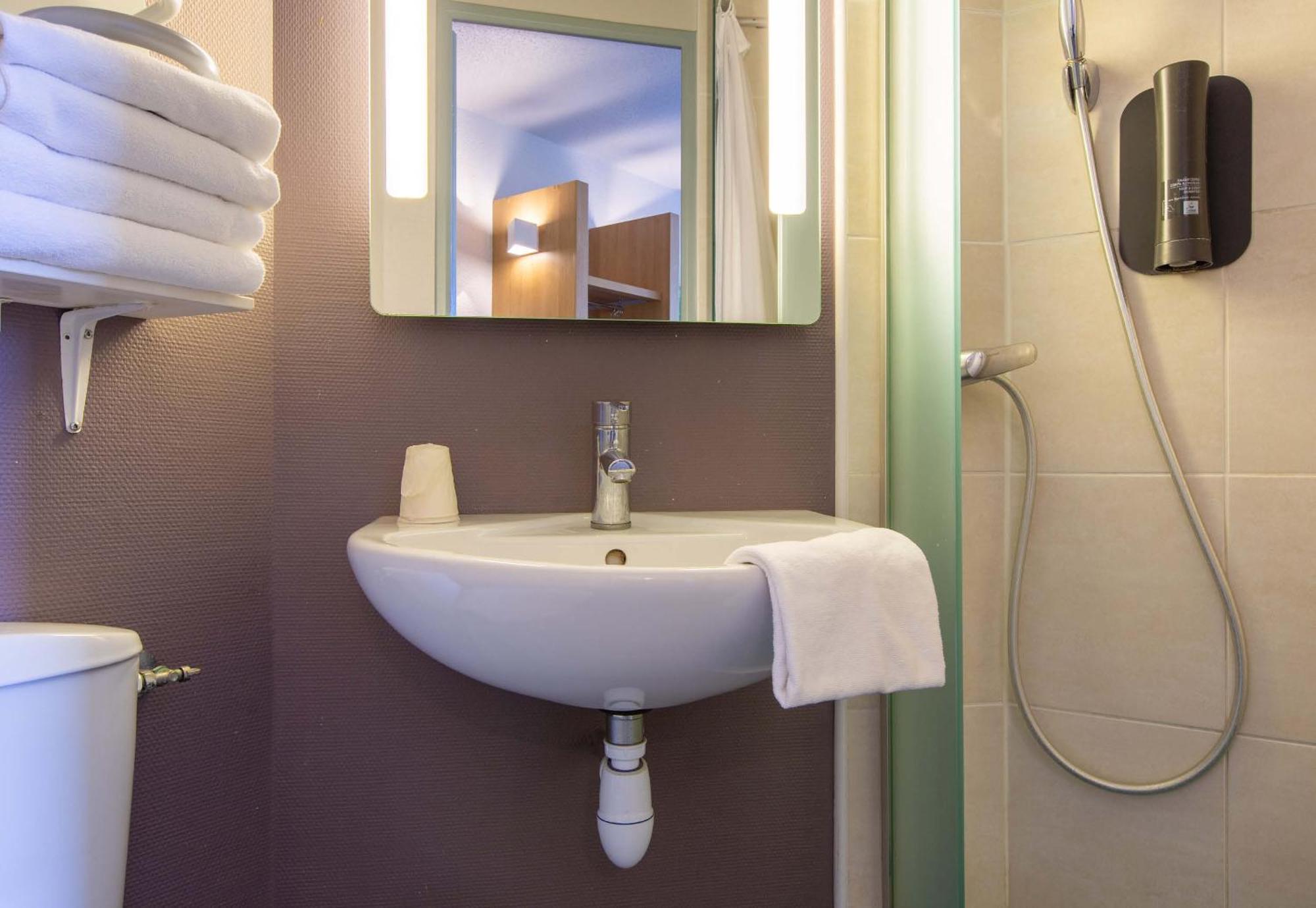B&B Hotel Chateauroux Déols Eksteriør bilde